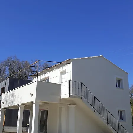 Chez Lydia Et Cedric Rochefort-du-Gard