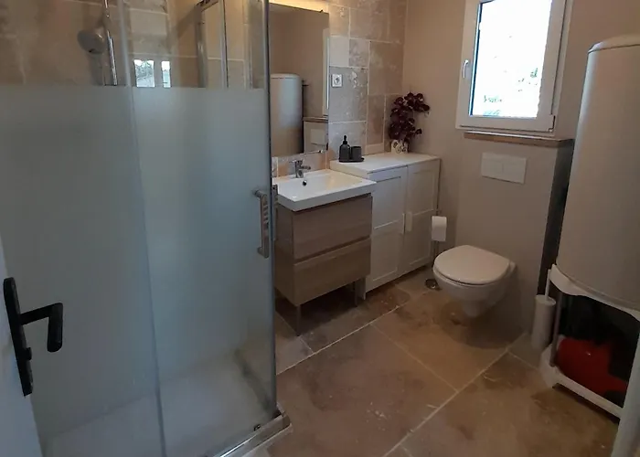 Semesterbostad Du Levadon *